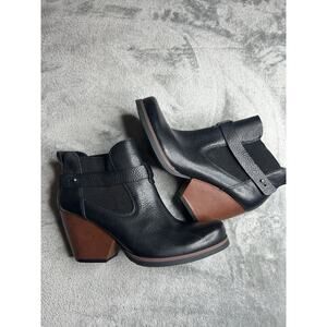 Korks Bootie Ankle Boot Black Leather Slip On Women's Size 9 M Casual Neutral